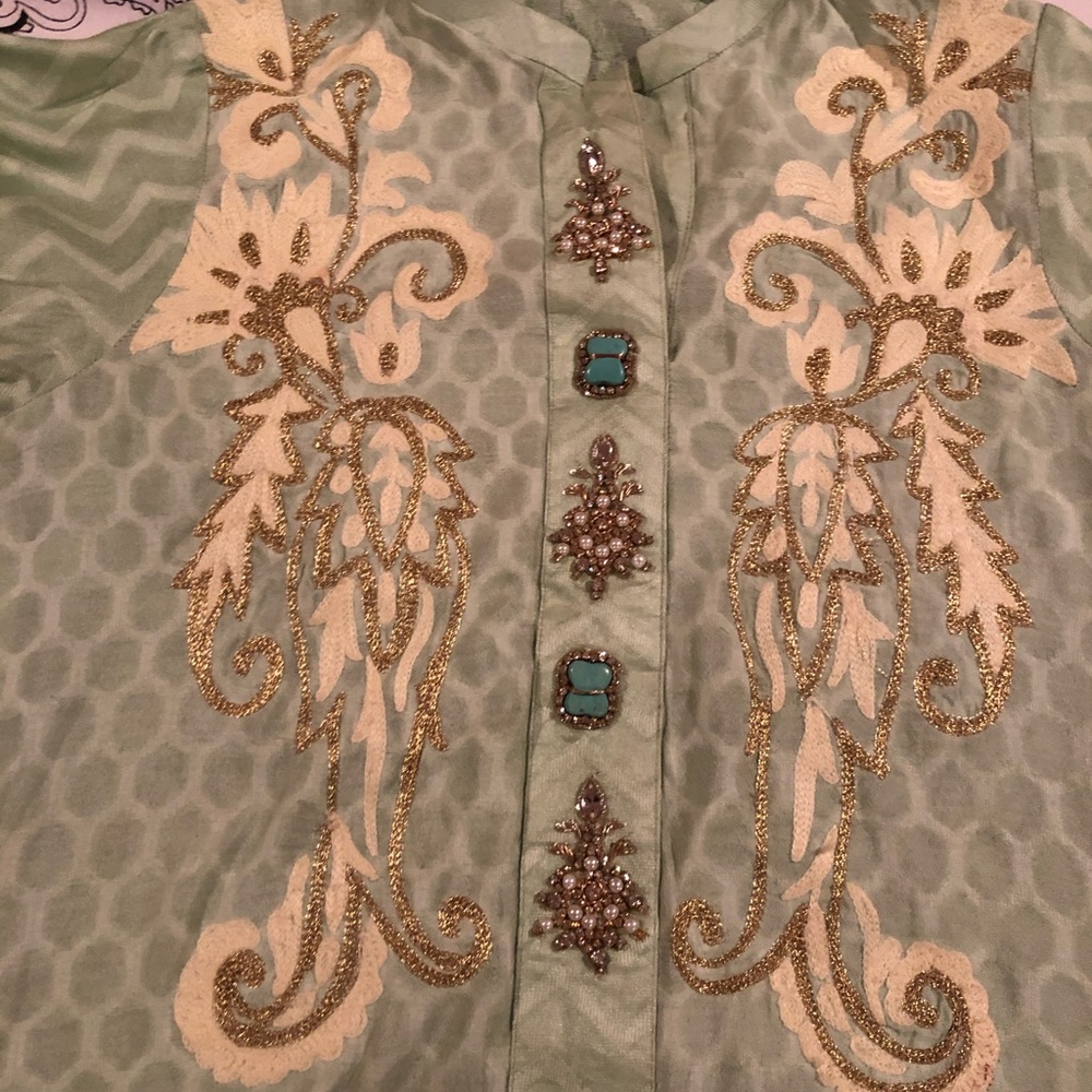 Shirt with style from Agha Noor